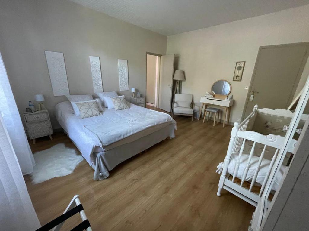 Bed and Breakfast La Bohème Francastel Esterno foto